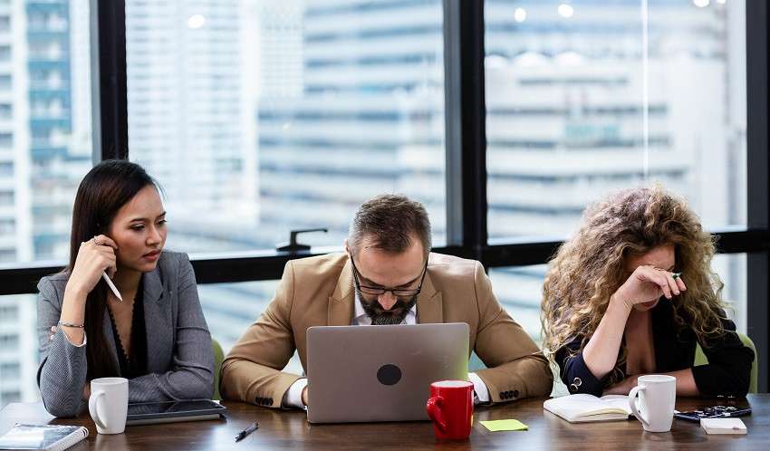 Problemas tributarios, operativos o financiaros, resueltos por nuestro equipo de abogados tributarios empresariales | Insolvencia exprés y reorganización Empresarial Rueda Mantilla Abogados
