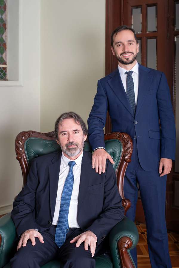 Firma de abogados empresariales expertos en reorganización empresarial, derecho tributario, insolvencia y derecho corporativo