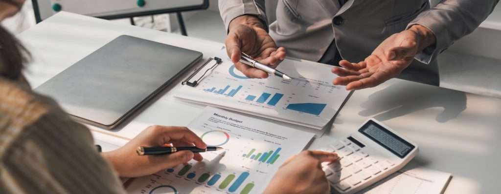 Los impuestos en Colombia: ¿Un sistema que asfixia a los contribuyentes?